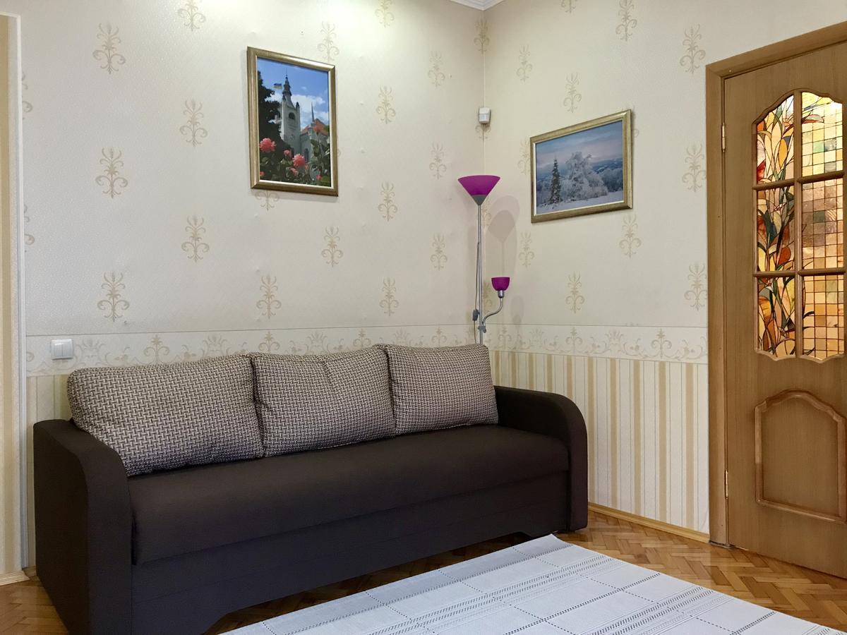 Large Apartment In The City Center Mukacheve Exterior foto