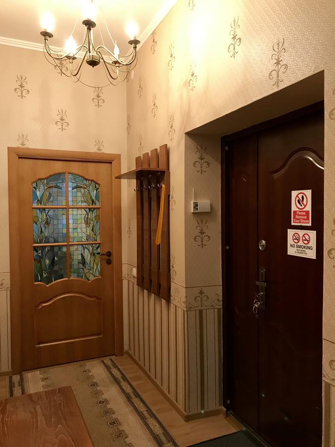 Large Apartment In The City Center Mukacheve Exterior foto
